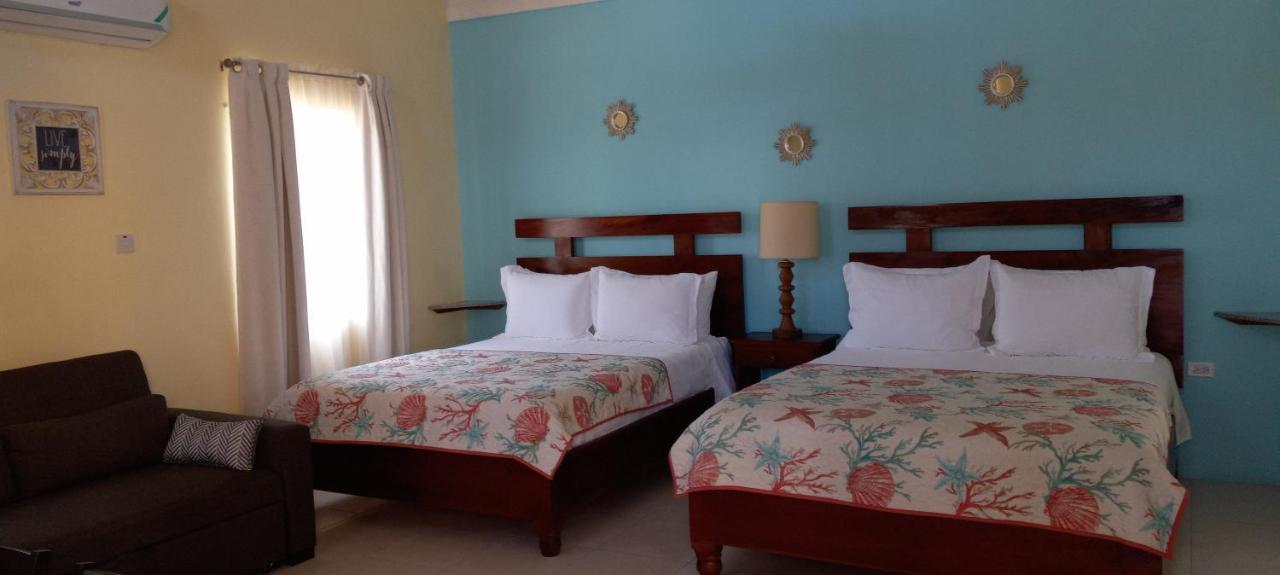 Modrians Bed & Breakfast Runaway Bay Eksteriør bilde